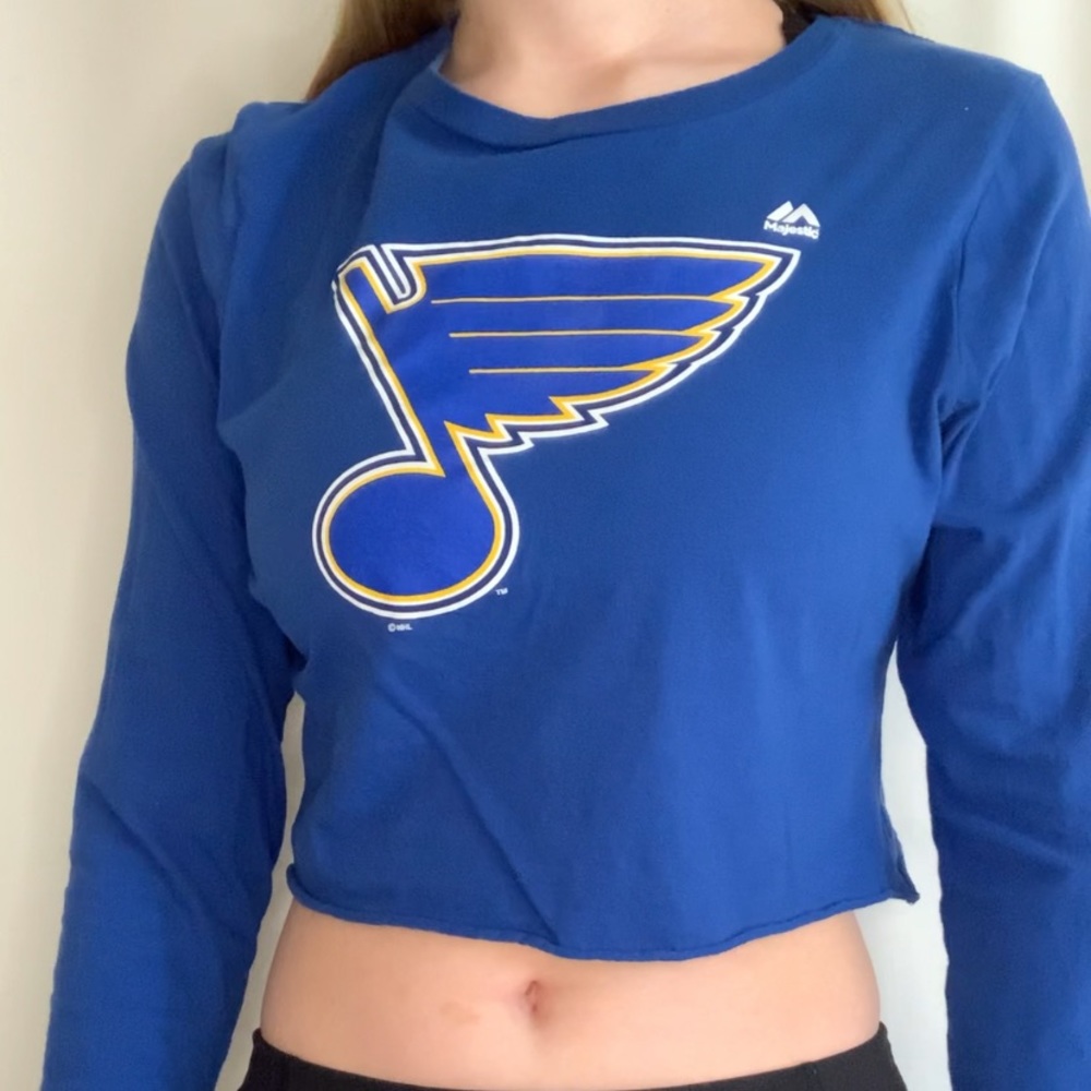 Blues long sleeve crop top